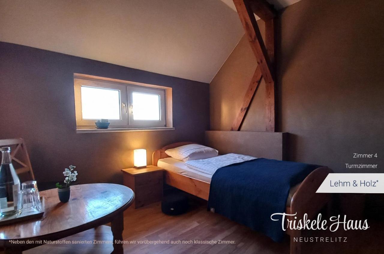 Triskele Haus - Oekologisches Gaestehaus Der Heilstaette Strelitz ノイシュトレーリッツ エクステリア 写真