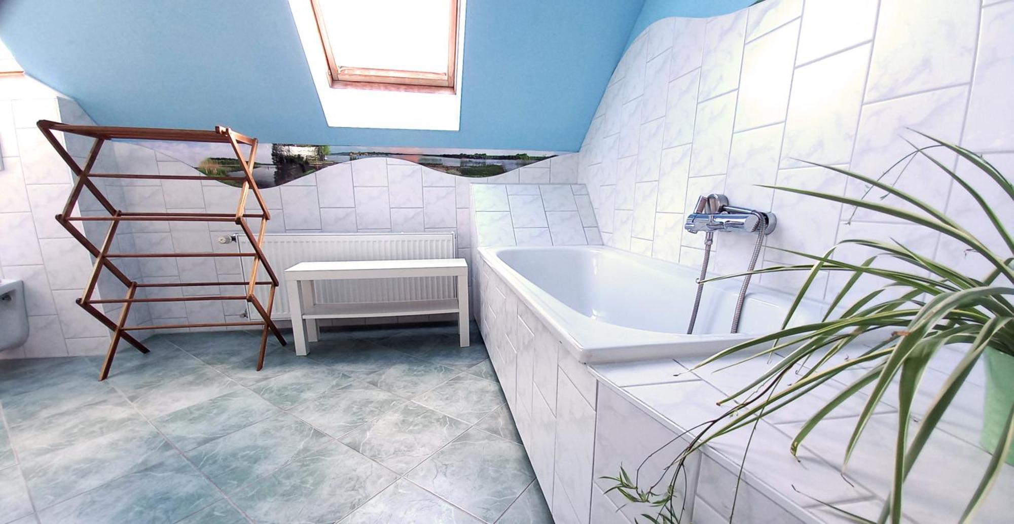 Triskele Haus - Oekologisches Gaestehaus Der Heilstaette Strelitz ノイシュトレーリッツ 部屋 写真